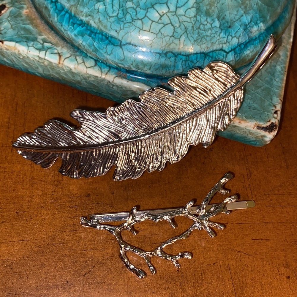 Set of 2 silver tone barrettes